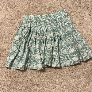 american eagle pleated skirt